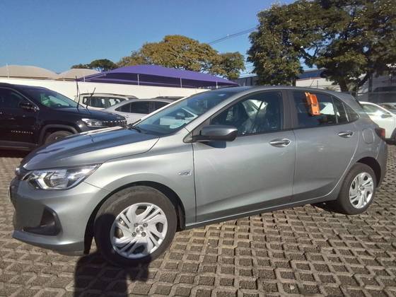 CHEVROLET ONIX 1.0 FLEX LT MANUAL CHEVROLET ONIX 1.0 FLEX LT MANUAL